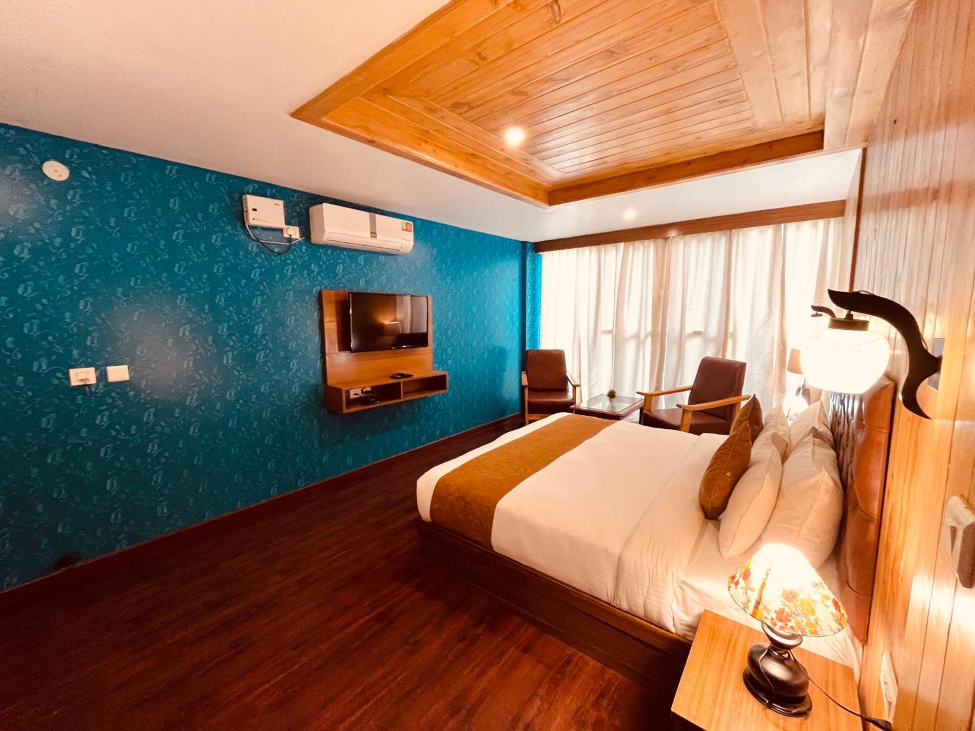 Tata Vista Resort Mall Road Manali - Centrally Heated & Air Cooled Kültér fotó
