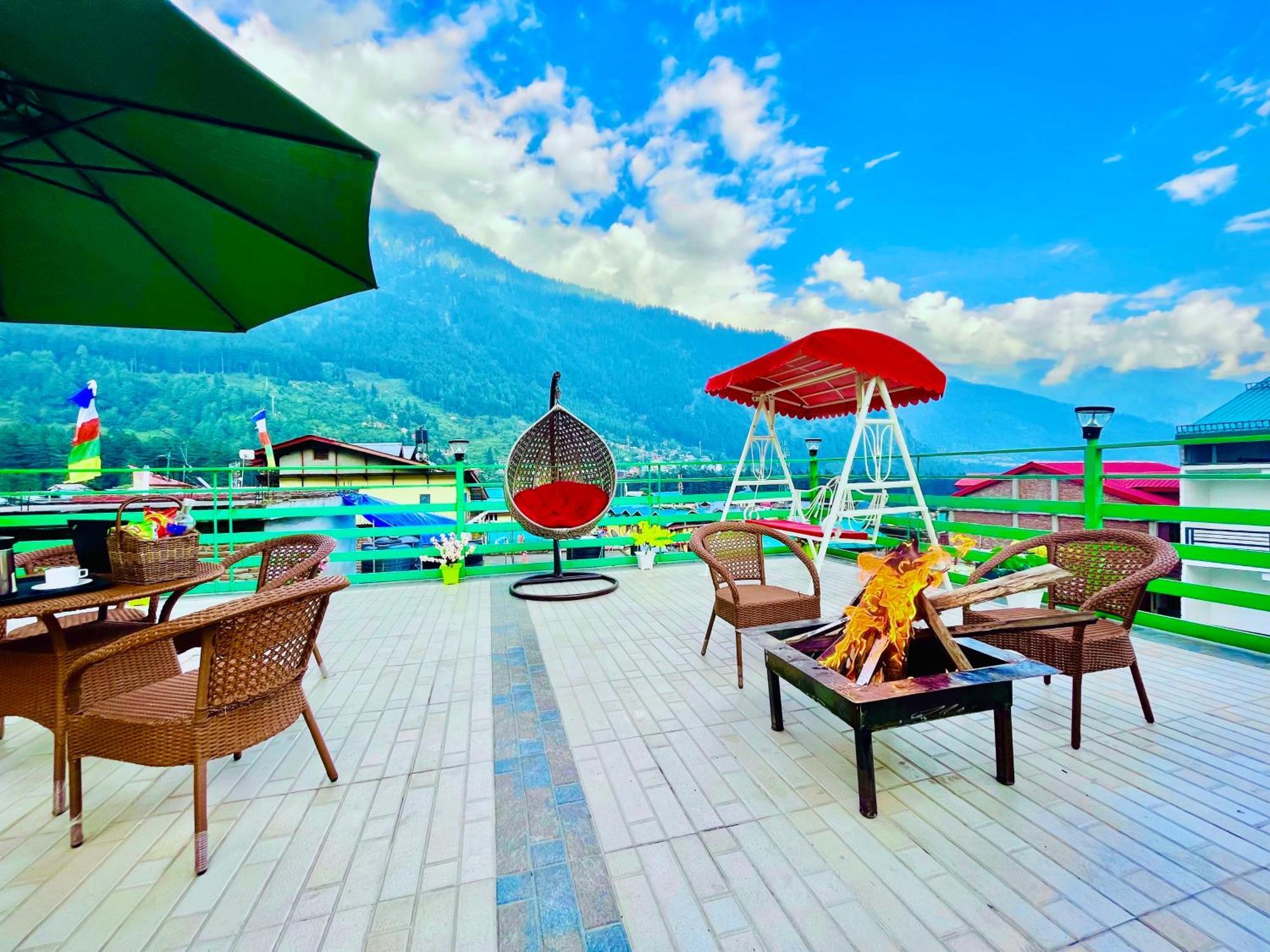Tata Vista Resort Mall Road Manali - Centrally Heated & Air Cooled Kültér fotó