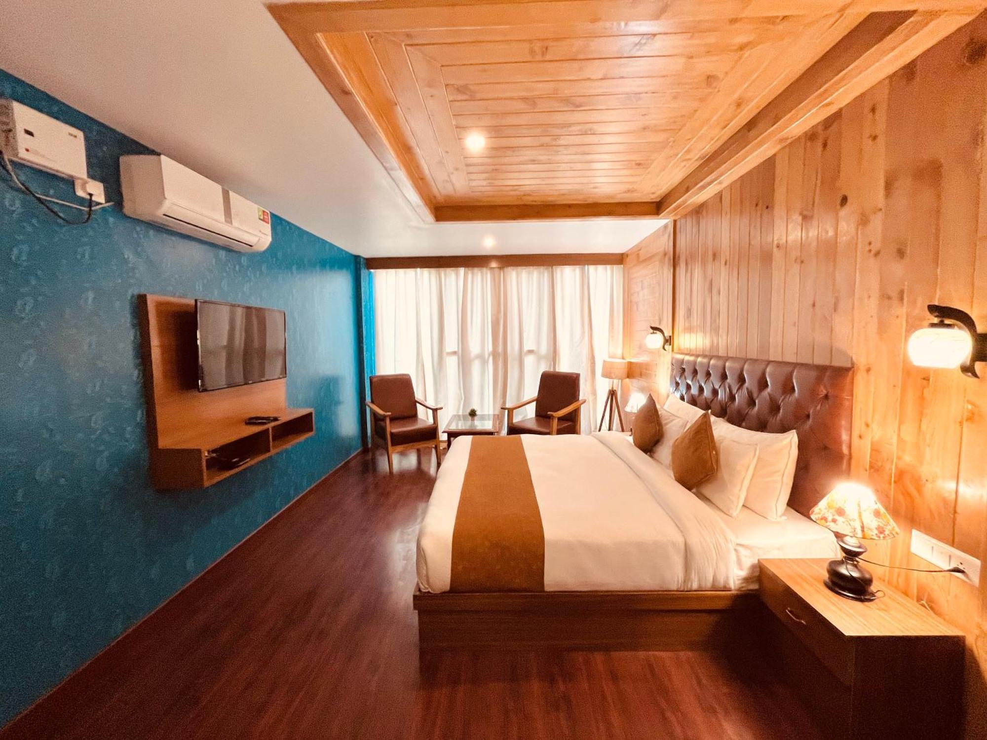 Tata Vista Resort Mall Road Manali - Centrally Heated & Air Cooled Kültér fotó