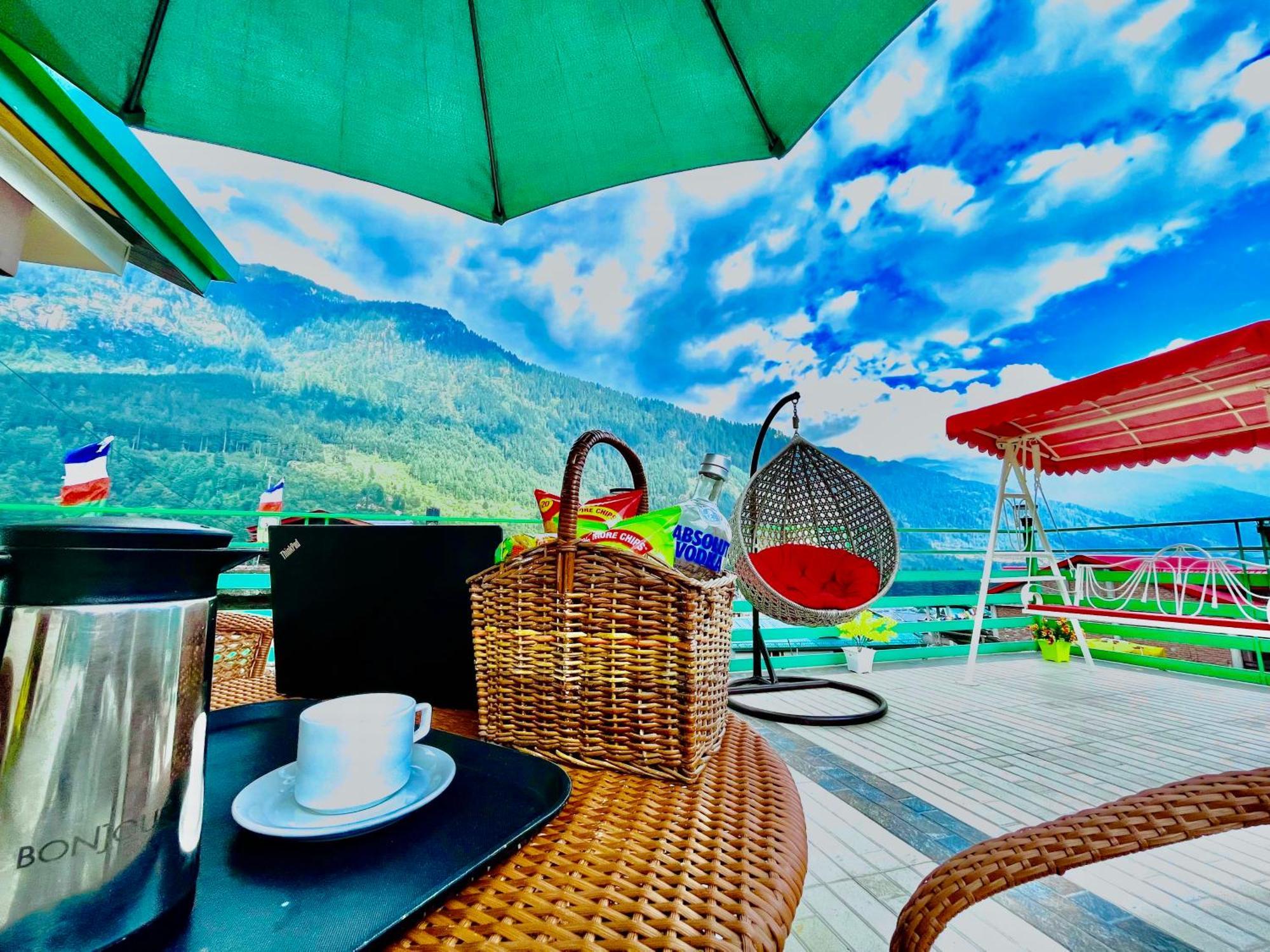 Tata Vista Resort Mall Road Manali - Centrally Heated & Air Cooled Kültér fotó